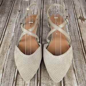 Indigo Rd Womens Beige Perforated Pointed Toe Strappy Flat Sandals Size 8M